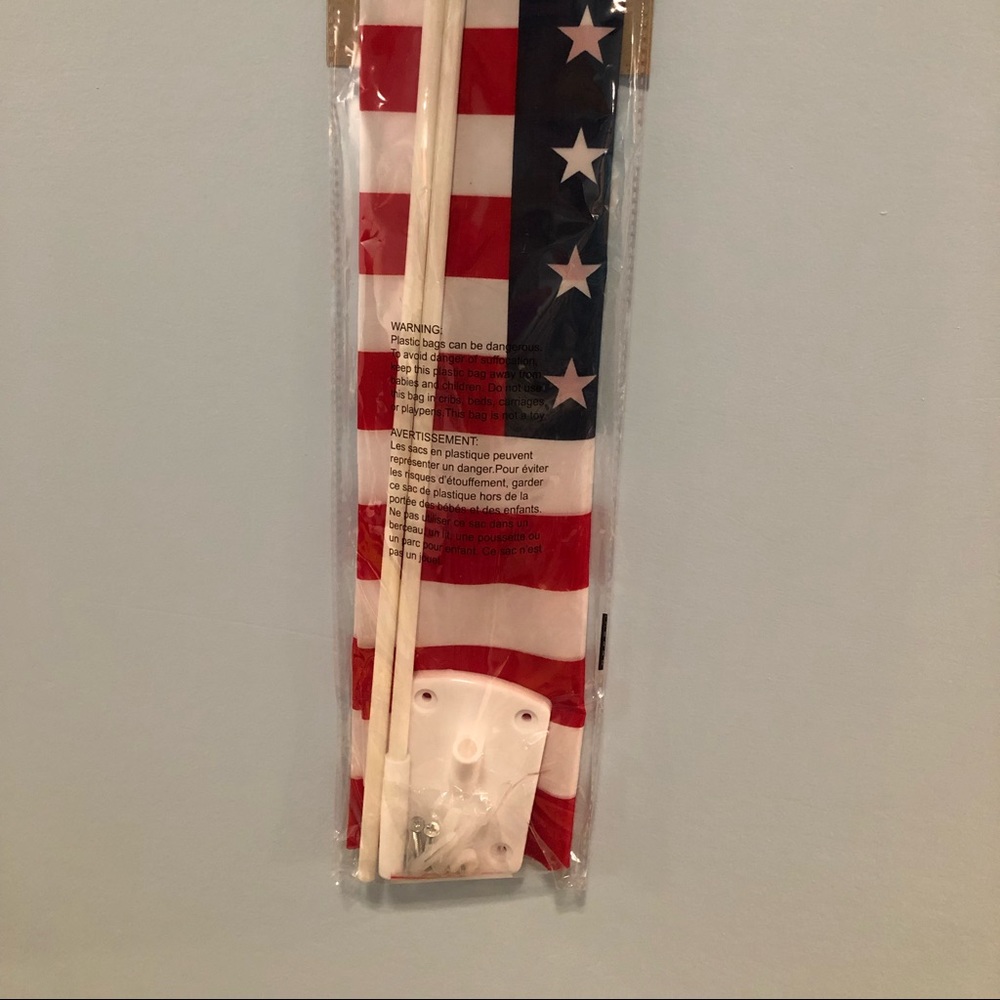 5/$25 American Flag kit. Hardware for hanging included - Picture 3 of 7